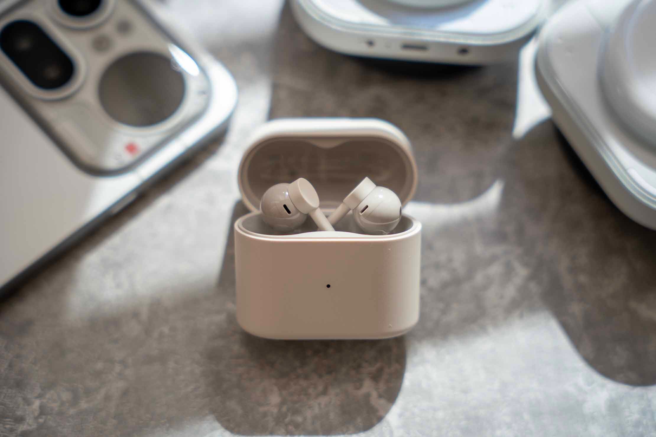 Buds Clip Pro de CMF by Nothing