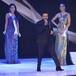Luis Fonsi y Miss India: la pareja que ha protagonizado los memes en la final de Miss Universo