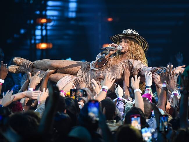 Shakira durante su actuación en los VMAs de MTV, el pasado mes de septiembre.