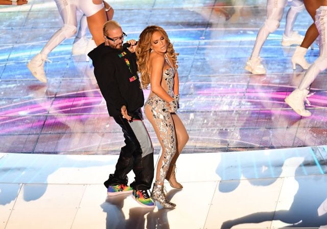 Jennifer Lopez y J Balvin cantan juntos &#039;Mi gente&#039;.