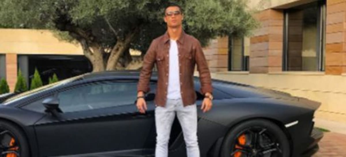 Los memes del nuevo auto de Cristiano Ronaldo