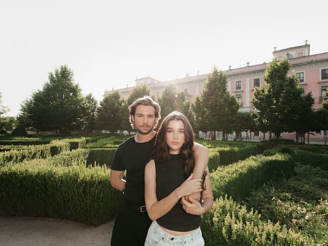 Carlos Cuevas y Carla Compra en la presentación de 'Los Secretos de la Cortesana'