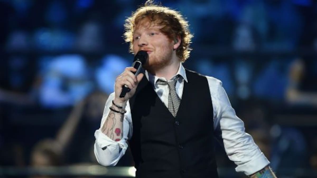 ¿Ed Sheeran se muda con sus papás?