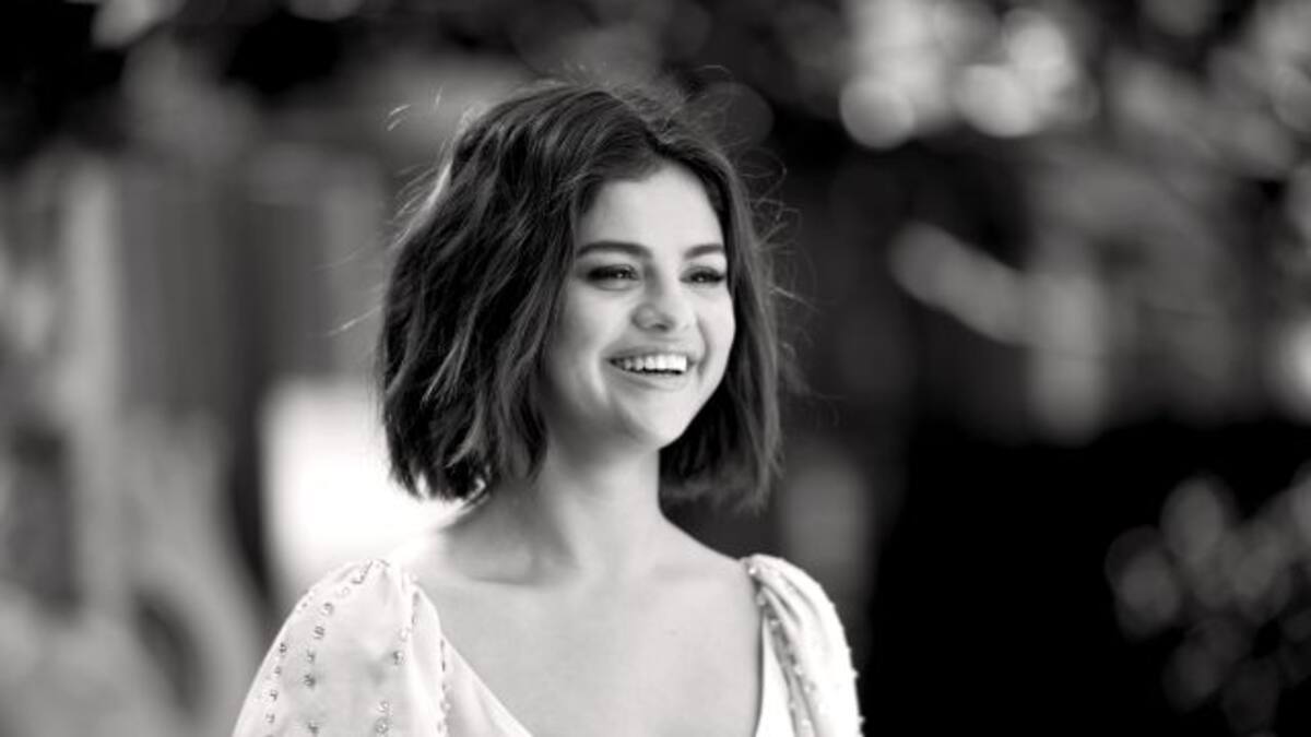 Selena Gomez sorprende rapándose la cabeza