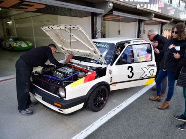Uno de los coches clásicos de competición del Racing Legends de Valencia.