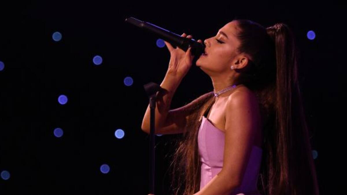 ¿Ariana Grande volvió con un ex?