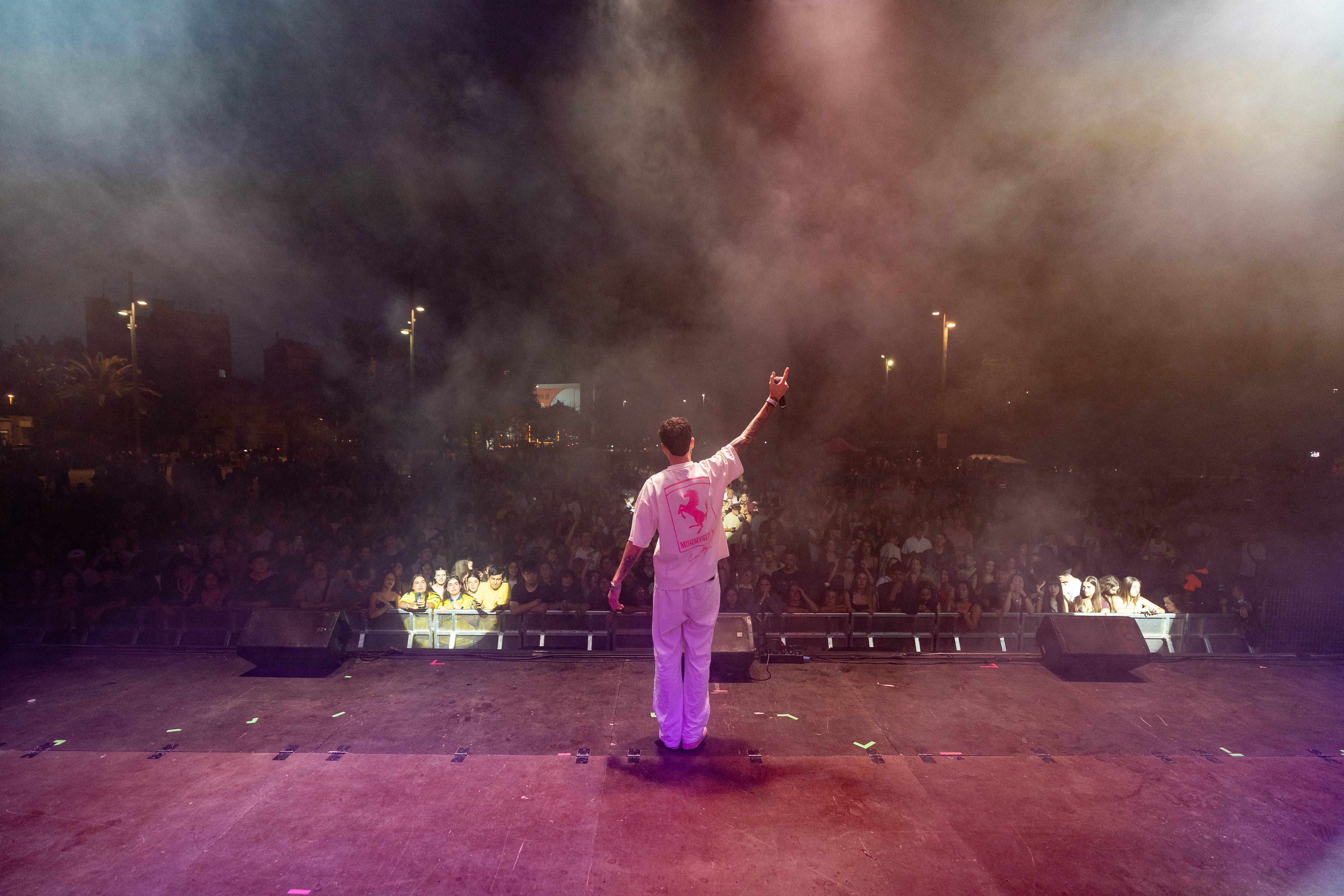 También puso ritmo y fiesta a la noche demostrando una vez más que es una de las mayores promesas del pop urbano de nuestro país.