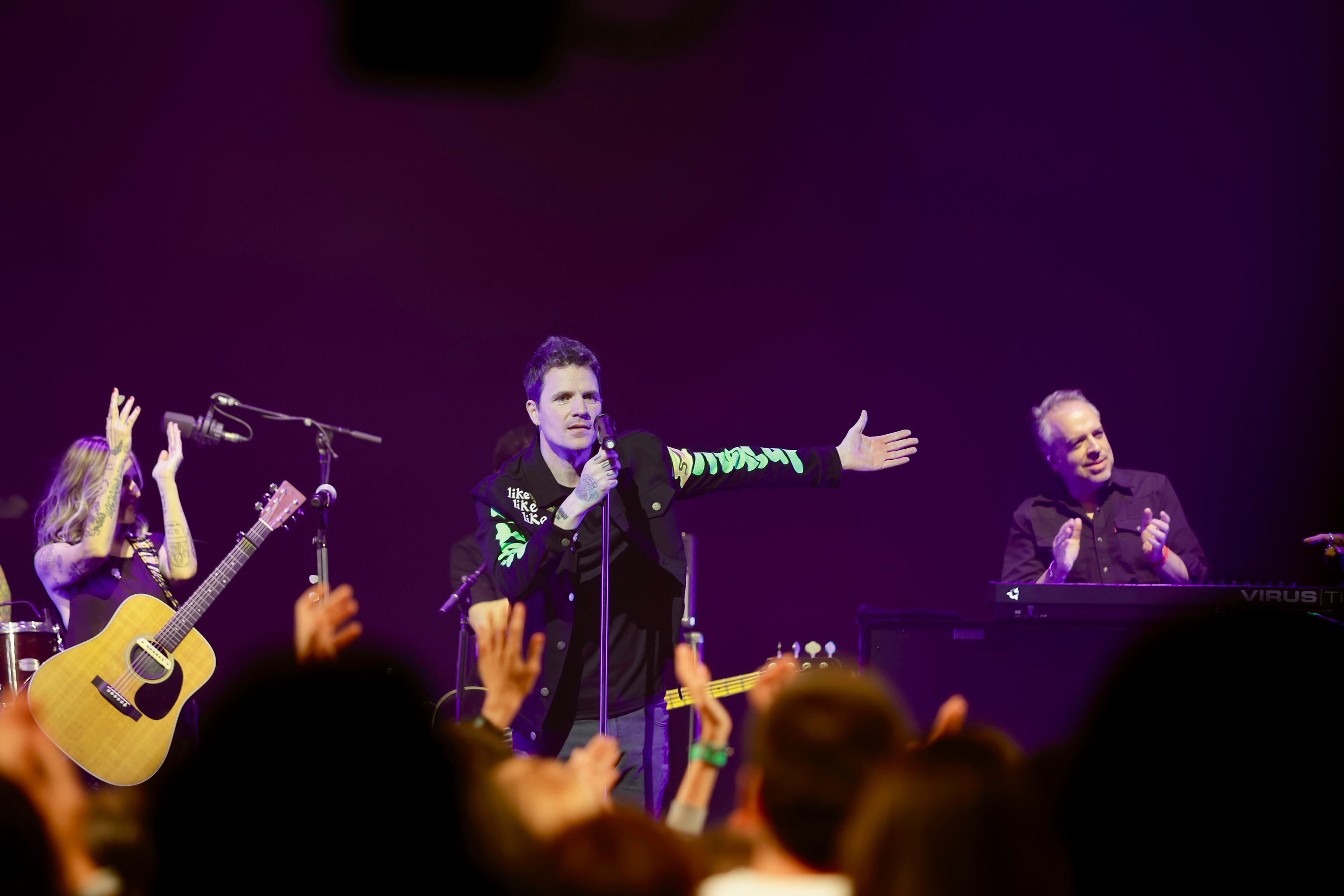 Dani y su banda; su banda y Dani, un amor único de más de 25 años que volvieron a brillar en LOS40 Básico Santander.