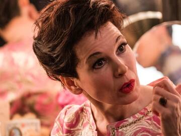 RENEE ZELLWEGER ES UNA JUDY GARLAND EN DESGRACIA EN EL TRÁILER DE JUDY