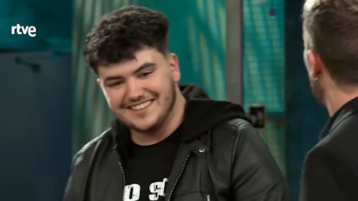 Así ha sido la primera actuación de Linaje, herederos de Marea, con su tema 'La Serenata'