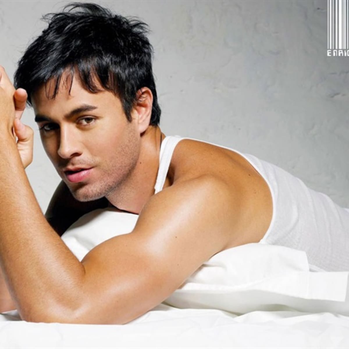 Enrique Iglesias se desnudará si España gana el Mundial