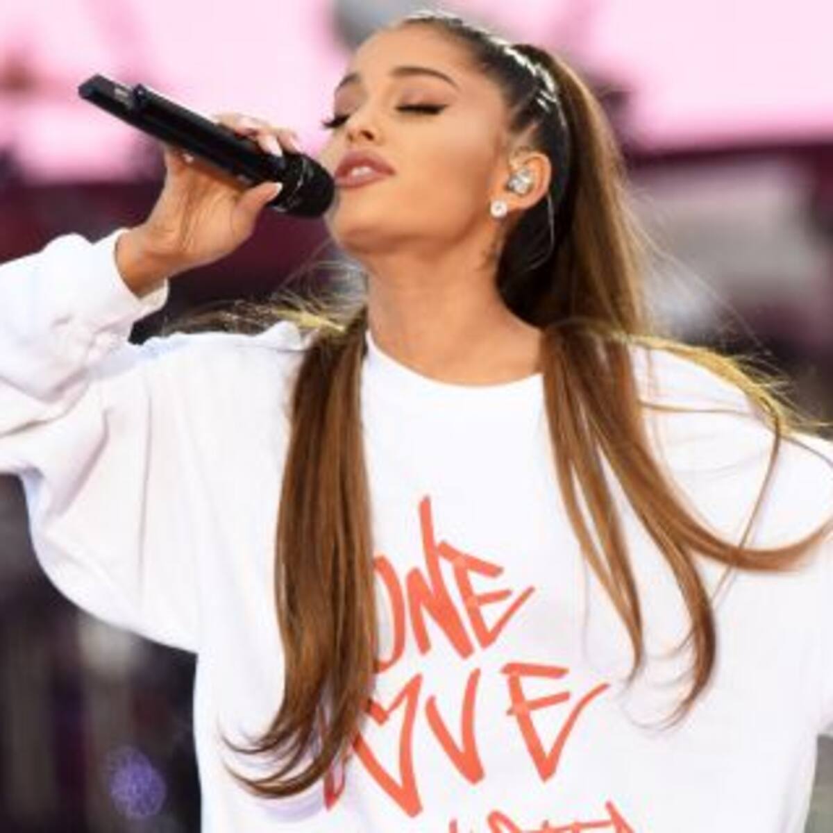 Todo listo para el nuevo disco de Ariana Grande