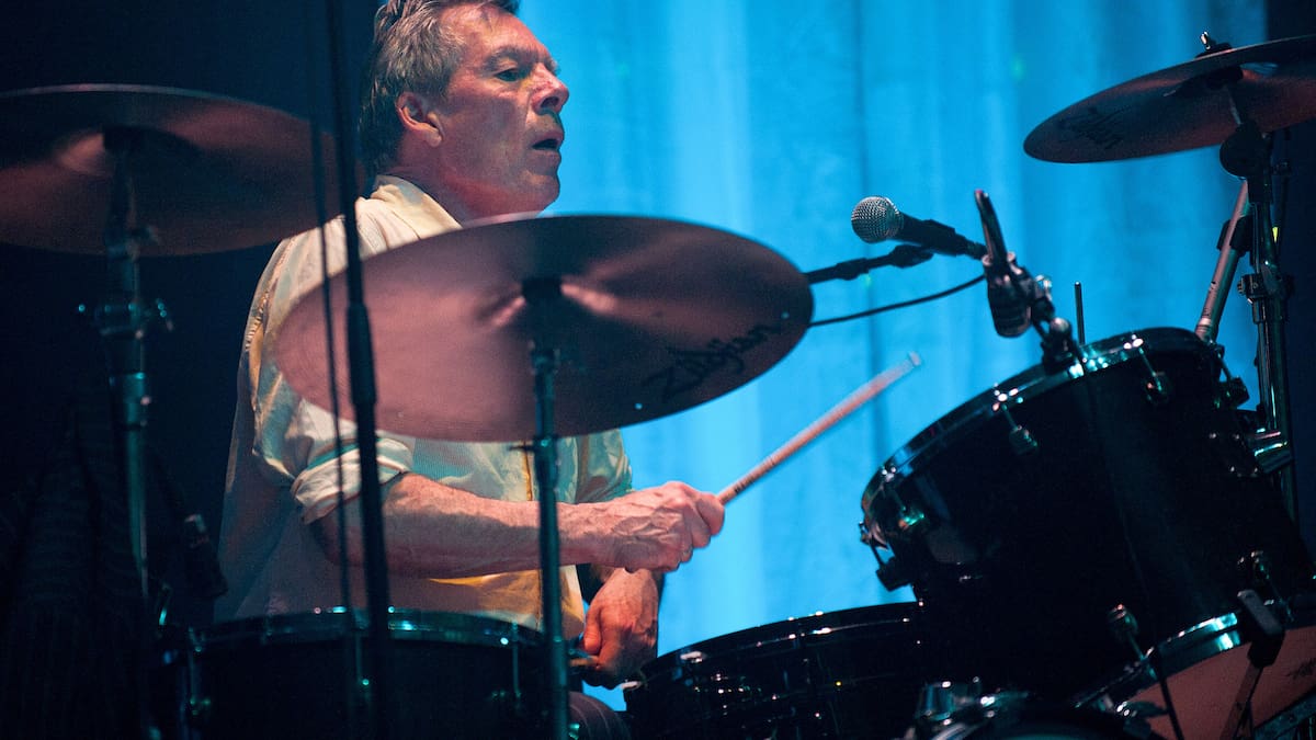 Muere Andrew ‘The Clobberer’ Ranken, fundador y batería de The Pogues, a los 72 años