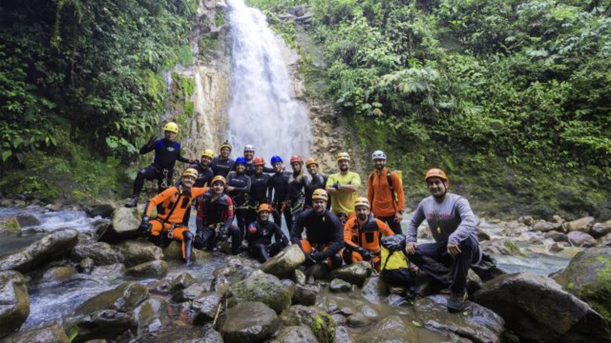 ¿Sabías que existe un grupo de personas que se dedican a descubrir los cañones de Costa Rica?