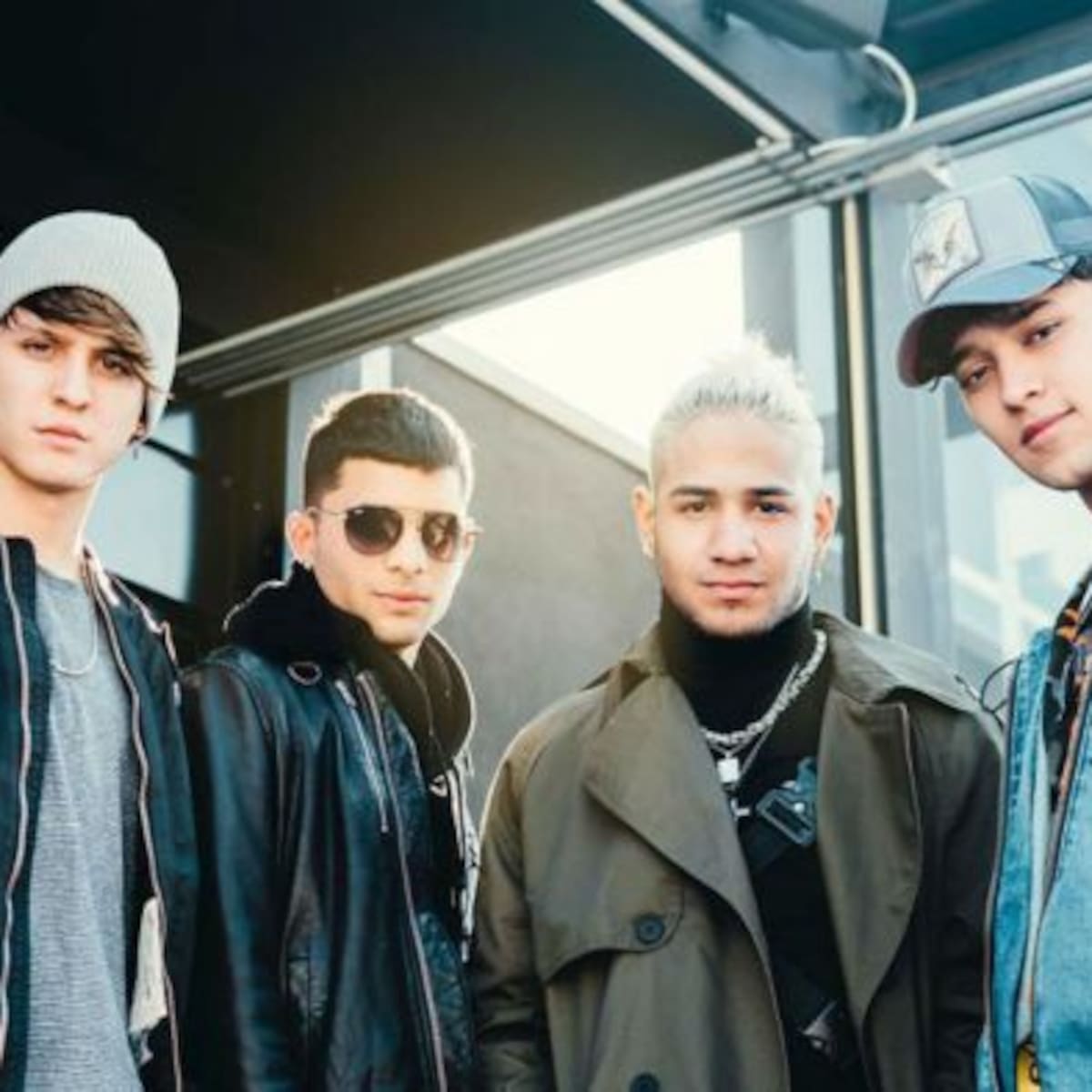 CNCO lanza su esperado álbum "Déjà Vu"
