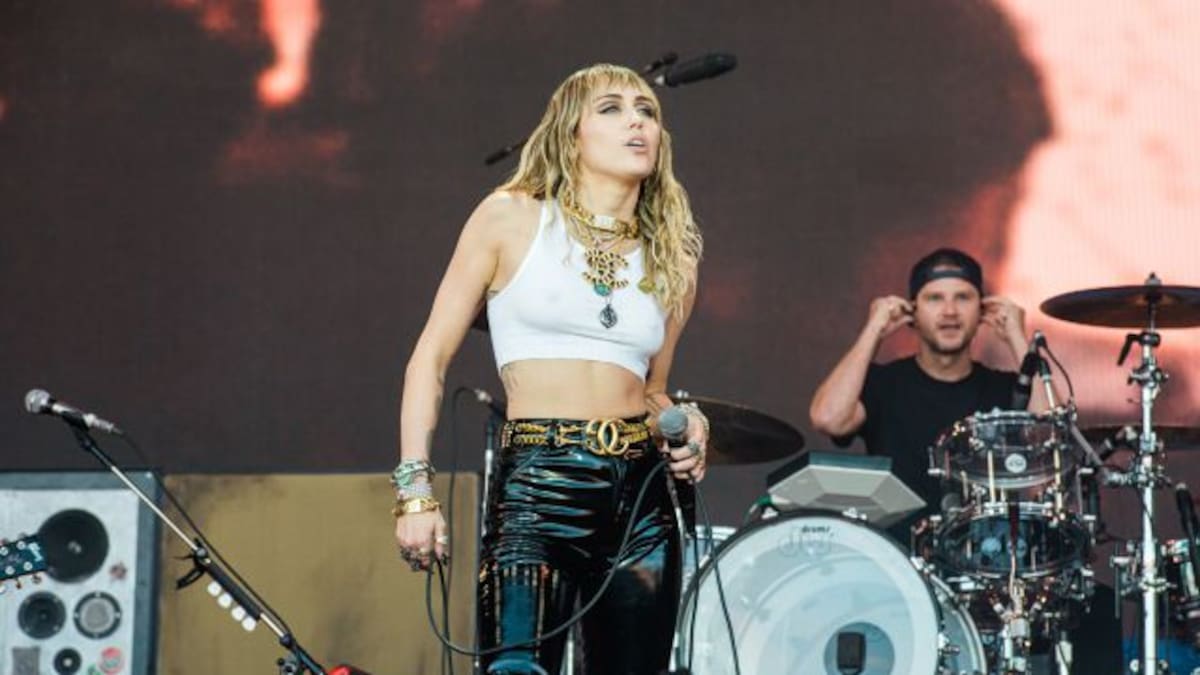 Miley Cyrus tocó temas de Metallica y Led Zepellin, ahora sus fans le piden un álbum de rock