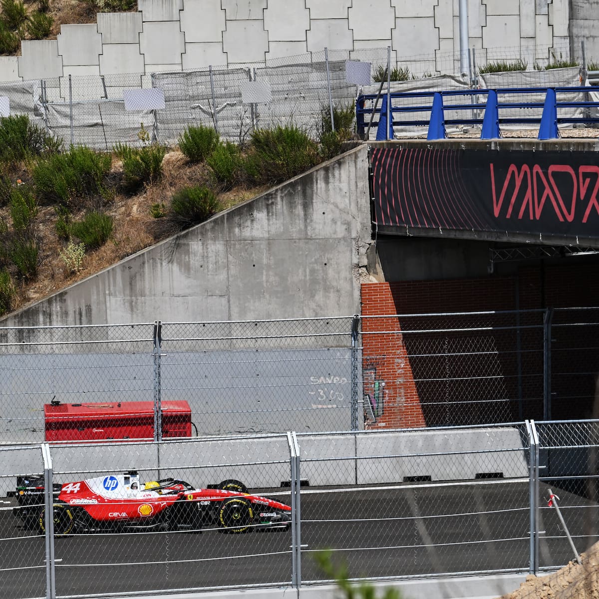 "Parece un refugio para hamsters": La primera vuelta al circuito MadRing se lleva unas críticas feroces