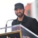 Eminem aparece por sorpresa en el cine donde se proyectaba ‘Stans’ su nuevo documental y apenas le dejan hablar