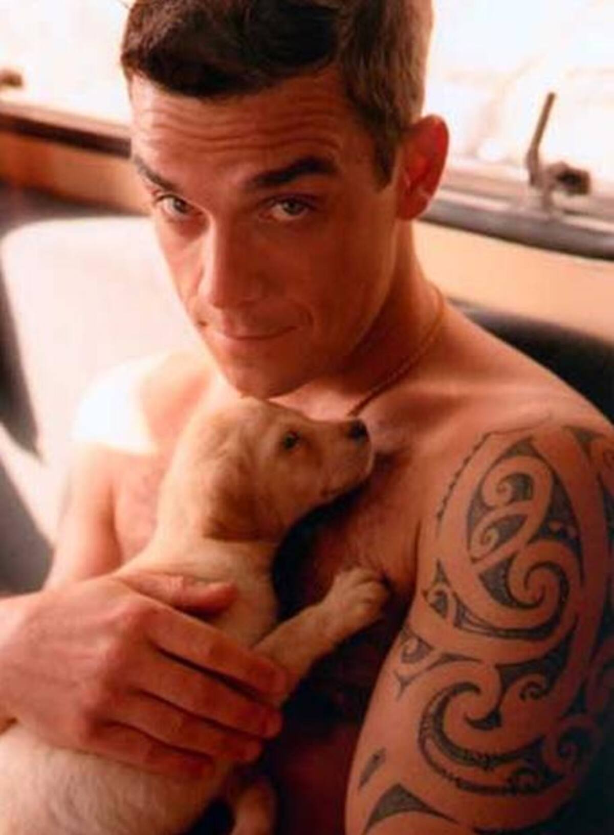 Robbie Williams ya ha dado el permiso para usar sus canciones en un musical