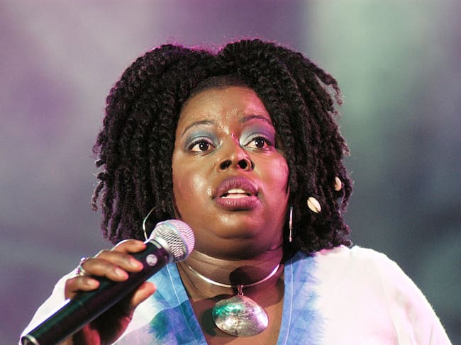 Angie Stone pierde la vida en accidente automovilístico