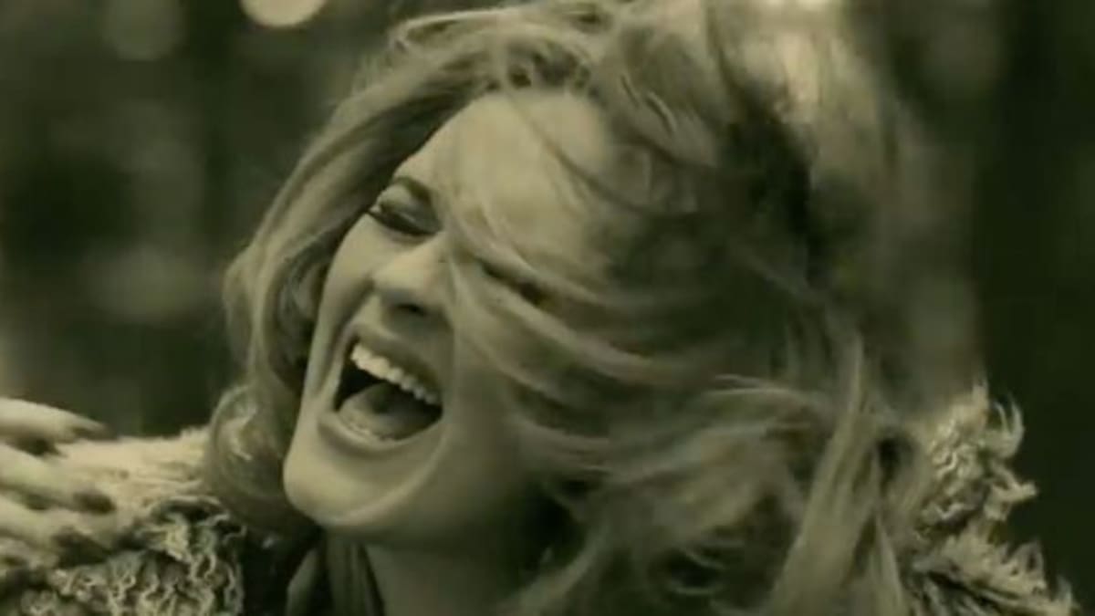 Adele es tapa de Rolling Stone sin maquillaje