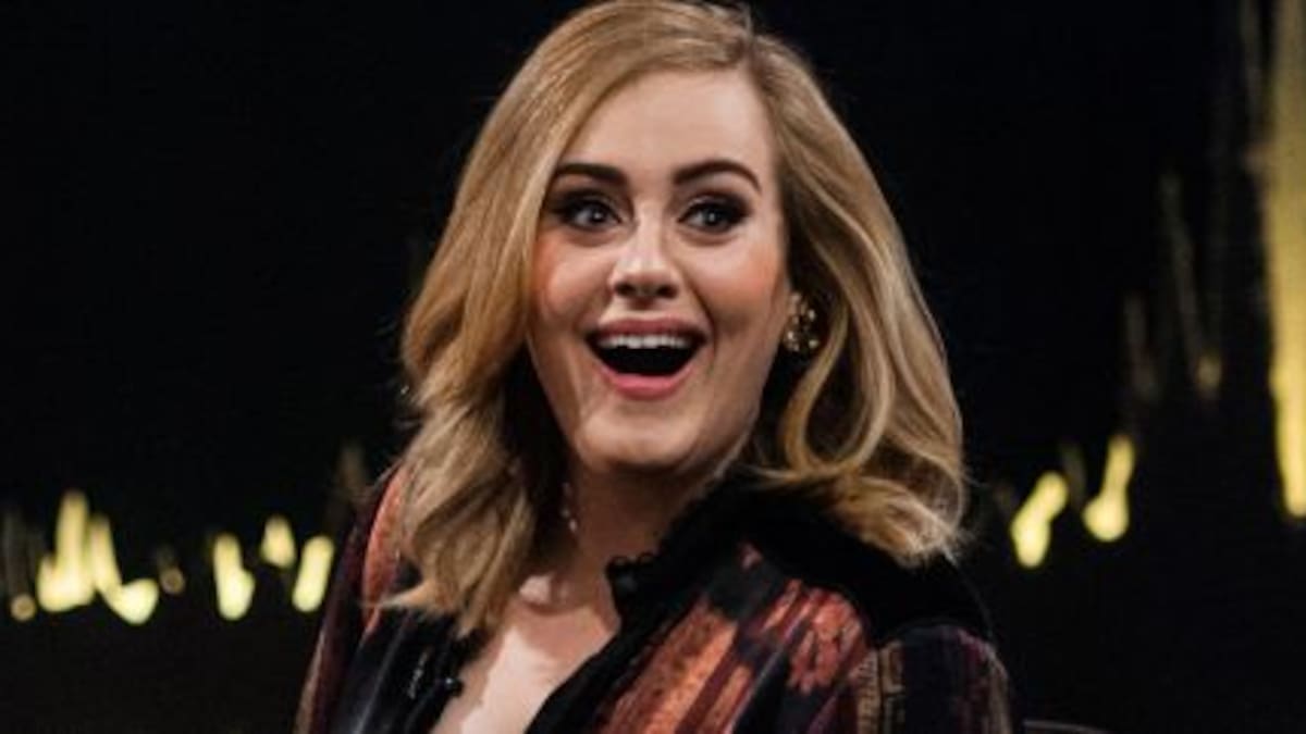 Adele se olvidó la letra en vivo, pero lo resolvió con humor!