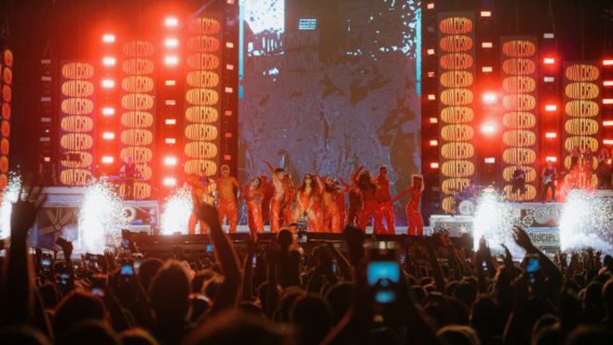 Lali sorprendió a más de 45 mil personas en su show en Vélez