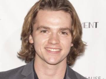 Joel Courtney, Lee Flynn en ‘Mi primer beso’, se ha casado en la vida real