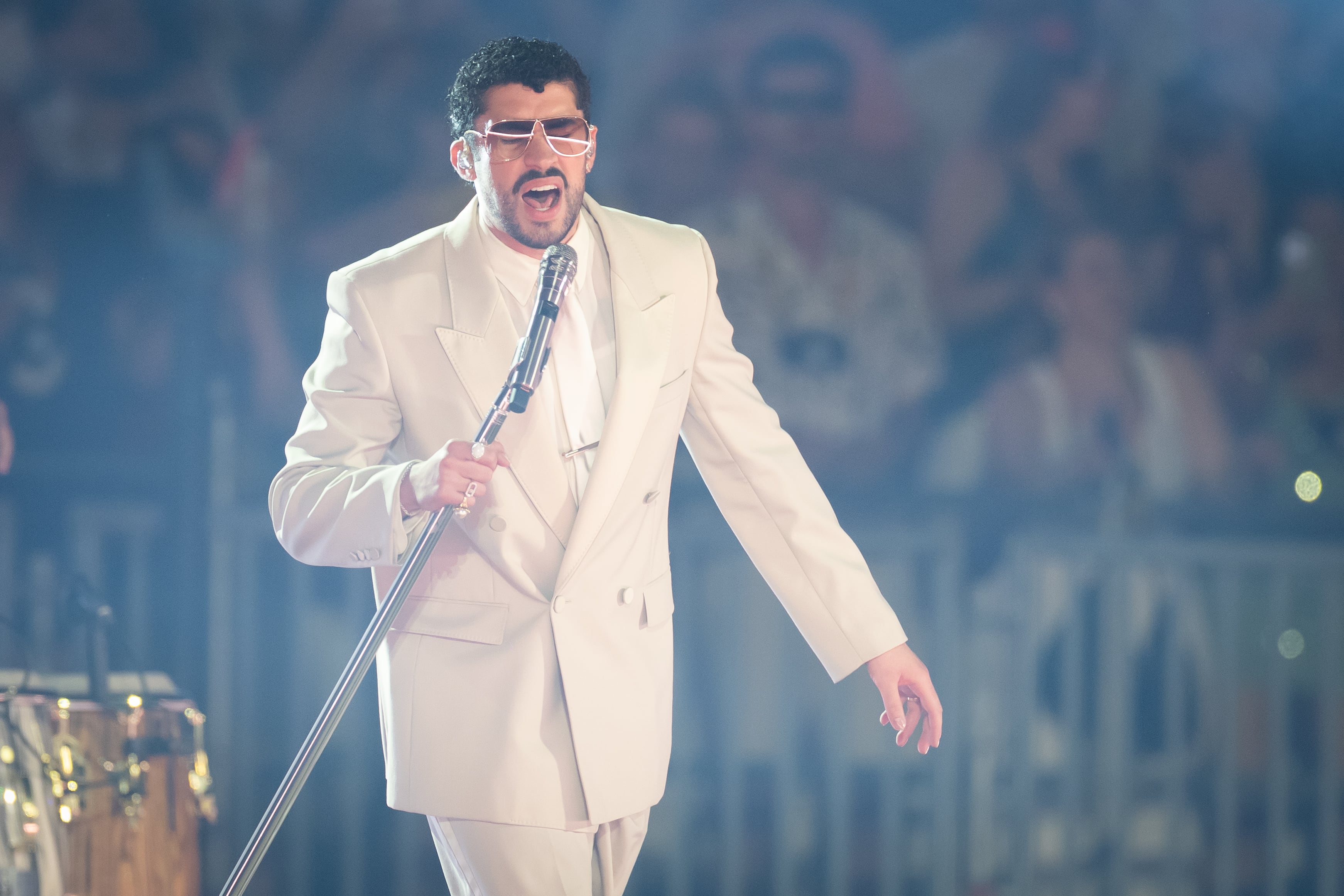 DÜSSELDORF, ALEMANIA - 20 DE JUNIO: Bad Bunny actúa durante un concierto en el Merkur Spiel-Arena el 20 de junio de 2026 en Düsseldorf, Alemania. (Foto de Andreas Rentz/Getty Images)