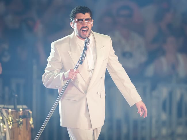 DÜSSELDORF, ALEMANIA - 20 DE JUNIO: Bad Bunny actúa durante un concierto en el Merkur Spiel-Arena el 20 de junio de 2026 en Düsseldorf, Alemania. (Foto de Andreas Rentz/Getty Images)