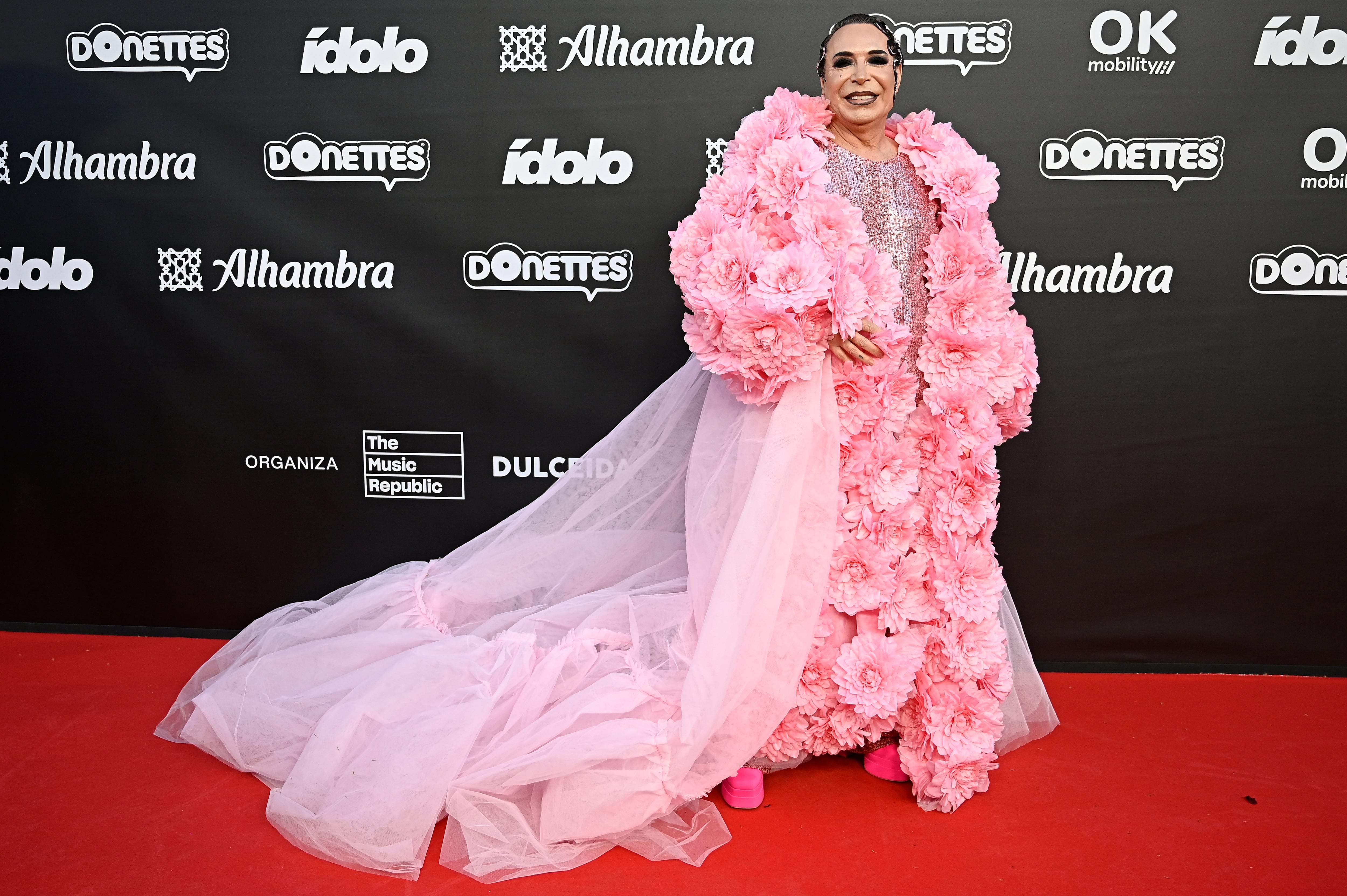 Benita en el photocall de los Premios Ídolo 2024 con un vestido del diseñador José Perea. / Francisco Guerra/Europa Press