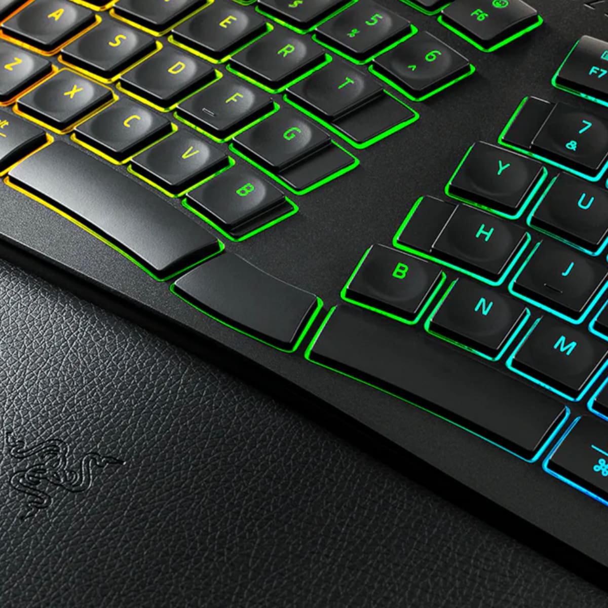 Razer mira más allá del gaming y recupera el teclado partido con el Pro Type Ergo