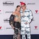 Alfombra de los Premios Billboard de la música latina: Parejas, ausencias y reencuentros