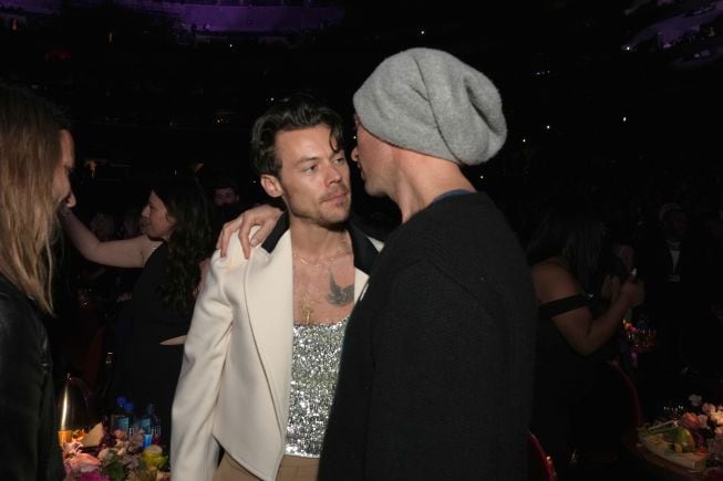 Harry Styles y Chris Martin en los Premios Grammy 2023.