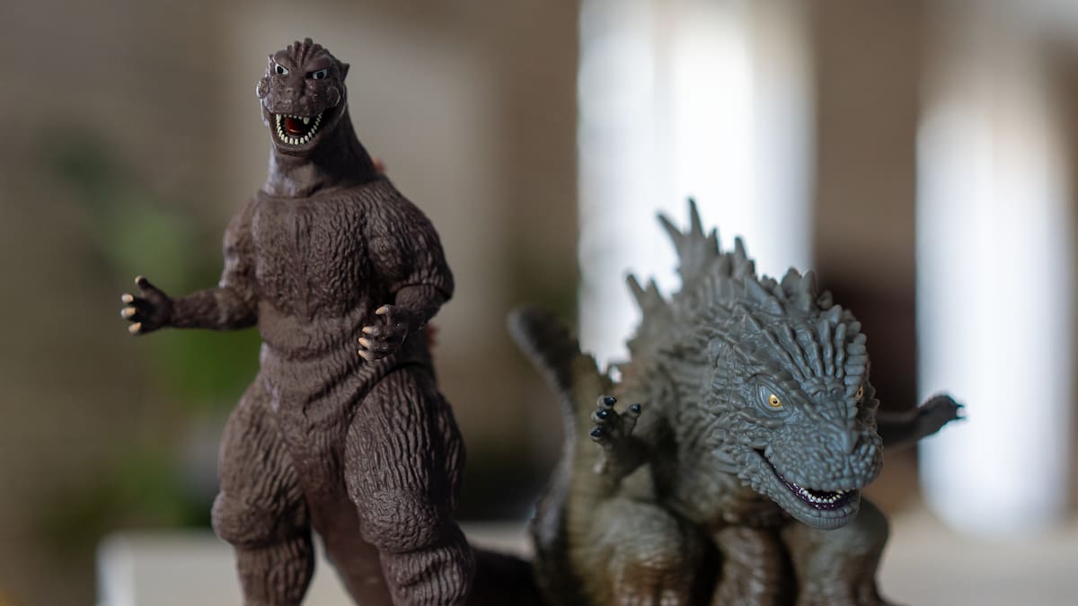 Banpresto dos formas de Godzilla diferentes en mi casa y ahora el resto de figuras tienen miedo