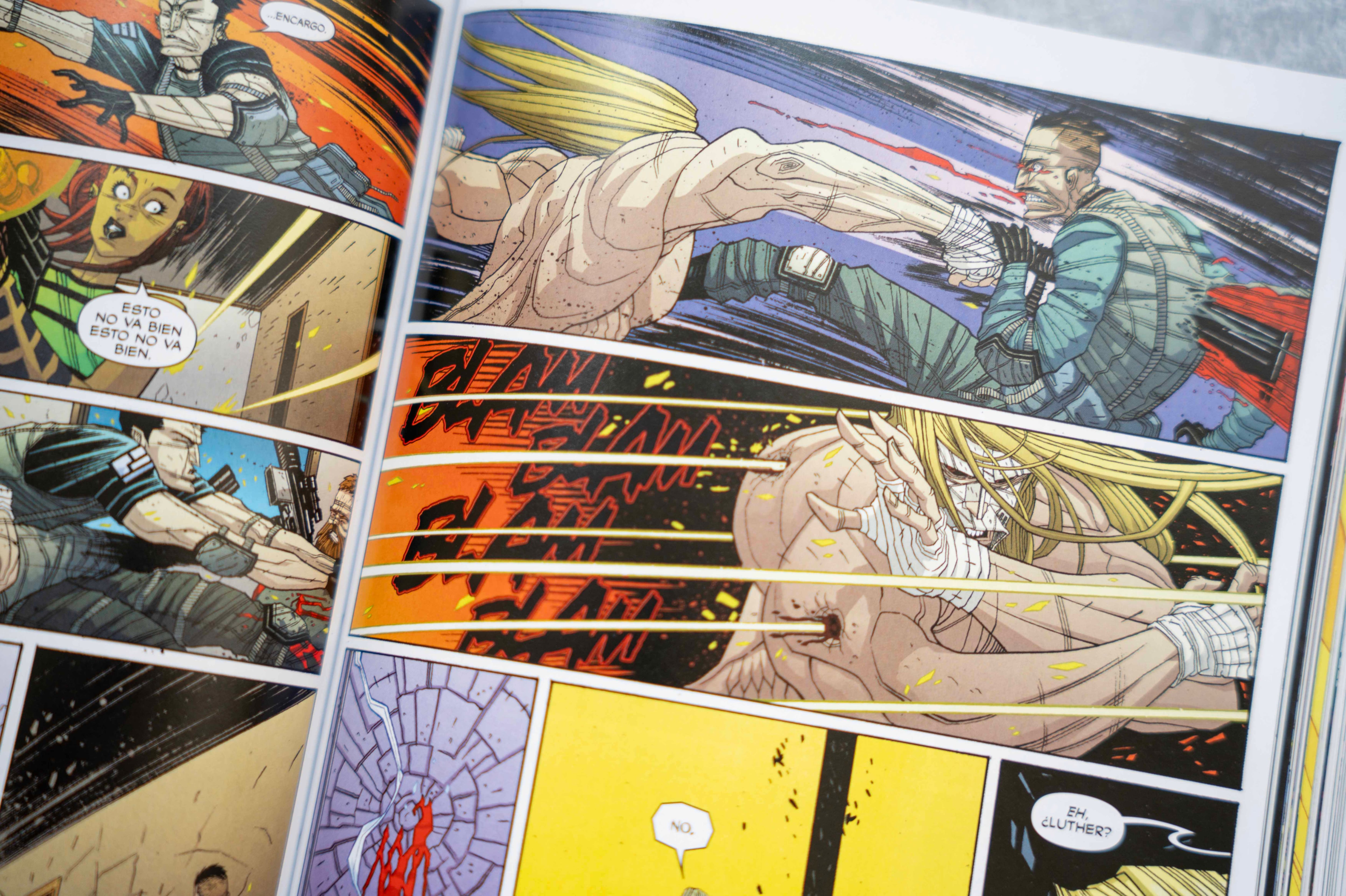 Luther Strode / Editorial Moztros