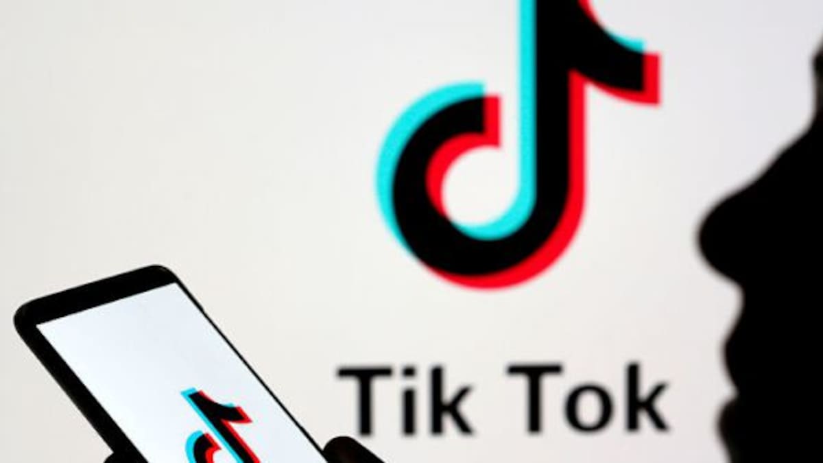 ¡Qué miedo! Una joven grababa un video para TikTok, se abrió su techo y cayó una mujer