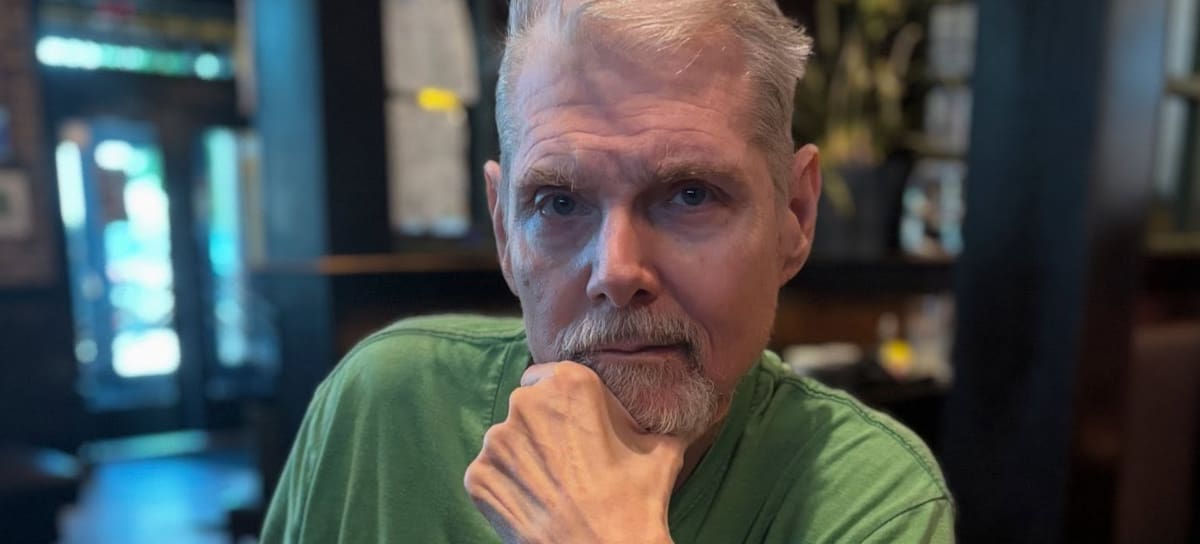 Tom Kane, actor de doblaje.
