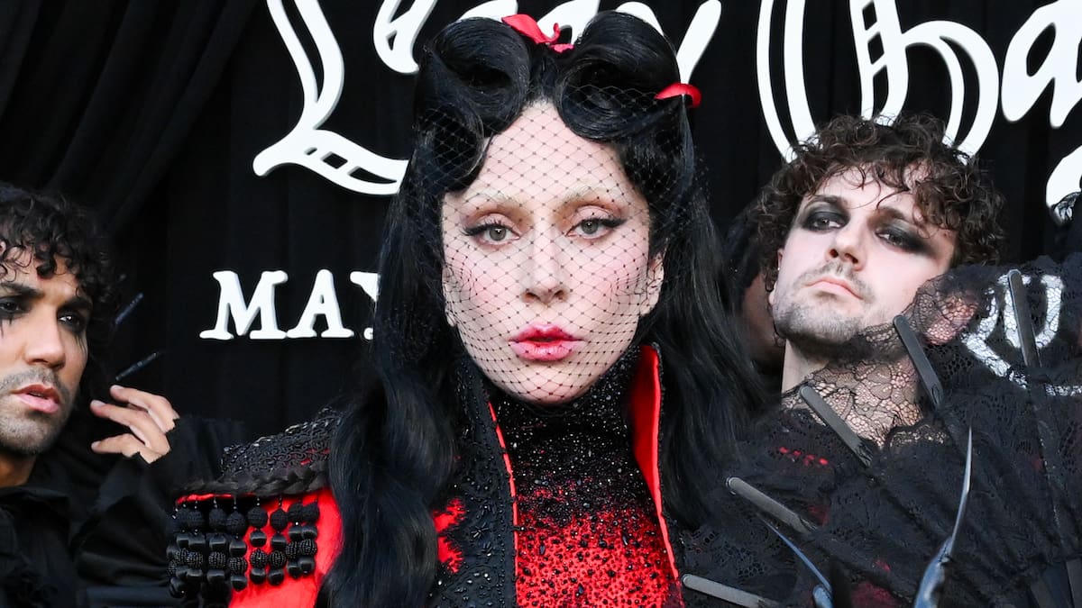 'Lady Gaga: Mayhem Requiem' deja una versión de 'Die with a Smile' que nada tiene que ver con la original... y nos encanta