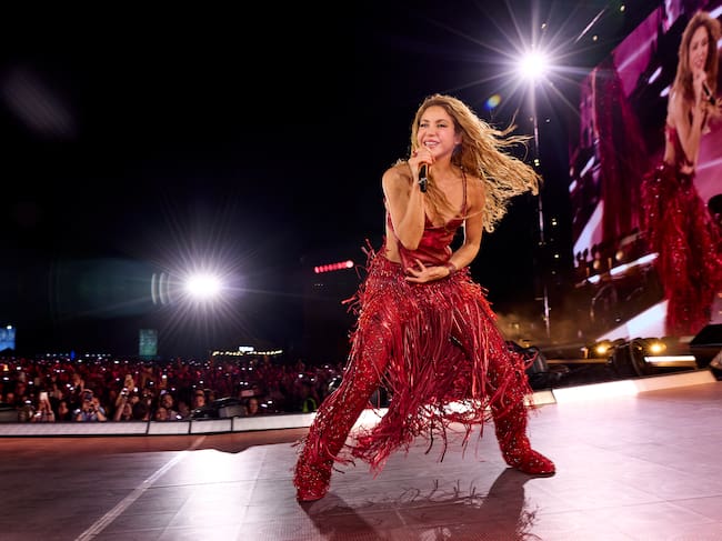 MADRID, ESPAÑA - 3 DE OCTUBRE: La cantante Shakira actúa en el escenario durante la octava noche de su residencia europea en el estadio Shakira, en el marco de la gira mundial "Las mujeres ya no lloran", el 3 de octubre de 2026 en Madrid, España. (Foto de Nicolas Gerardin/Getty Images / ABA vía Getty Images)