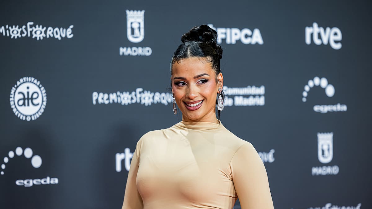 Así es la letra de 'Es tan fácil' de Chanel: la canción dedicada a su novio St. Pedro