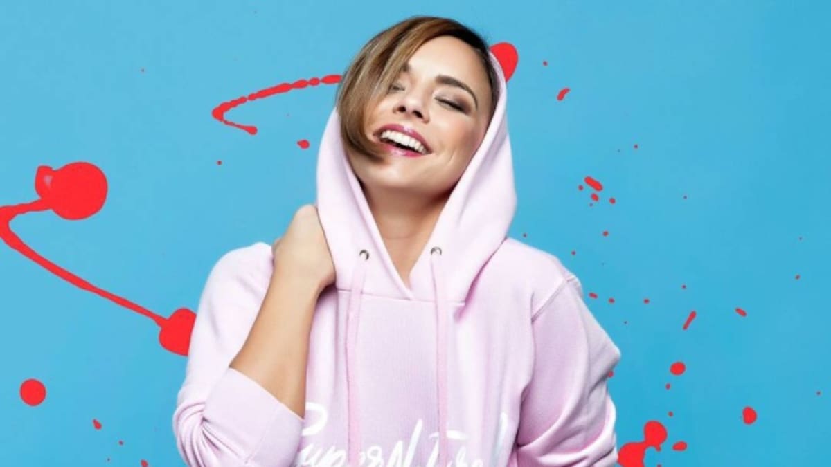 Chenoa crea la sudadera definitiva sobre la ‘cobra’