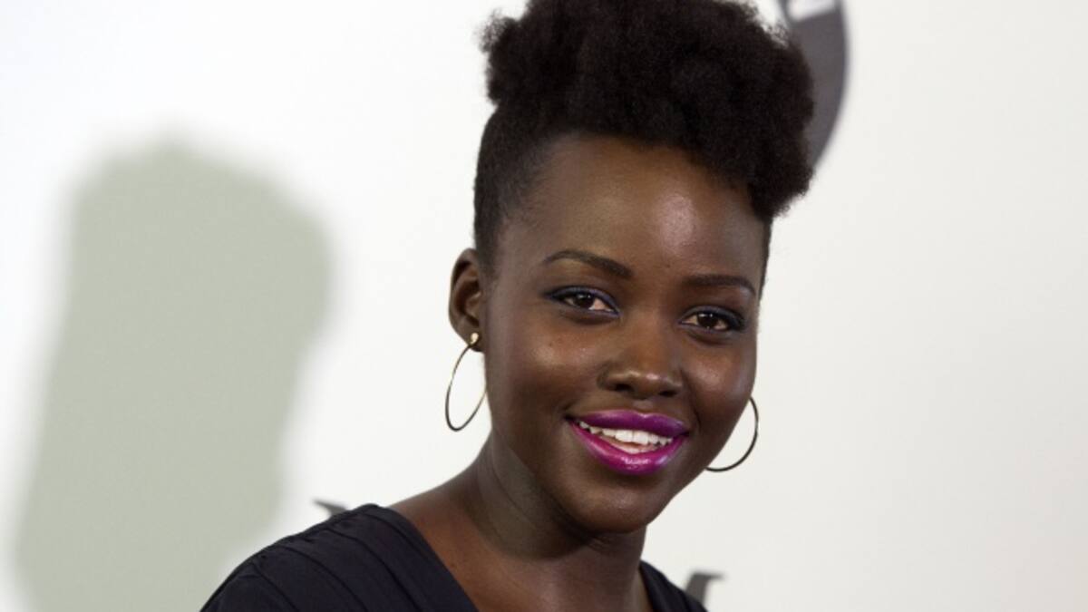Lupita Nyong'o denuncia a revista que alteró su fotografía