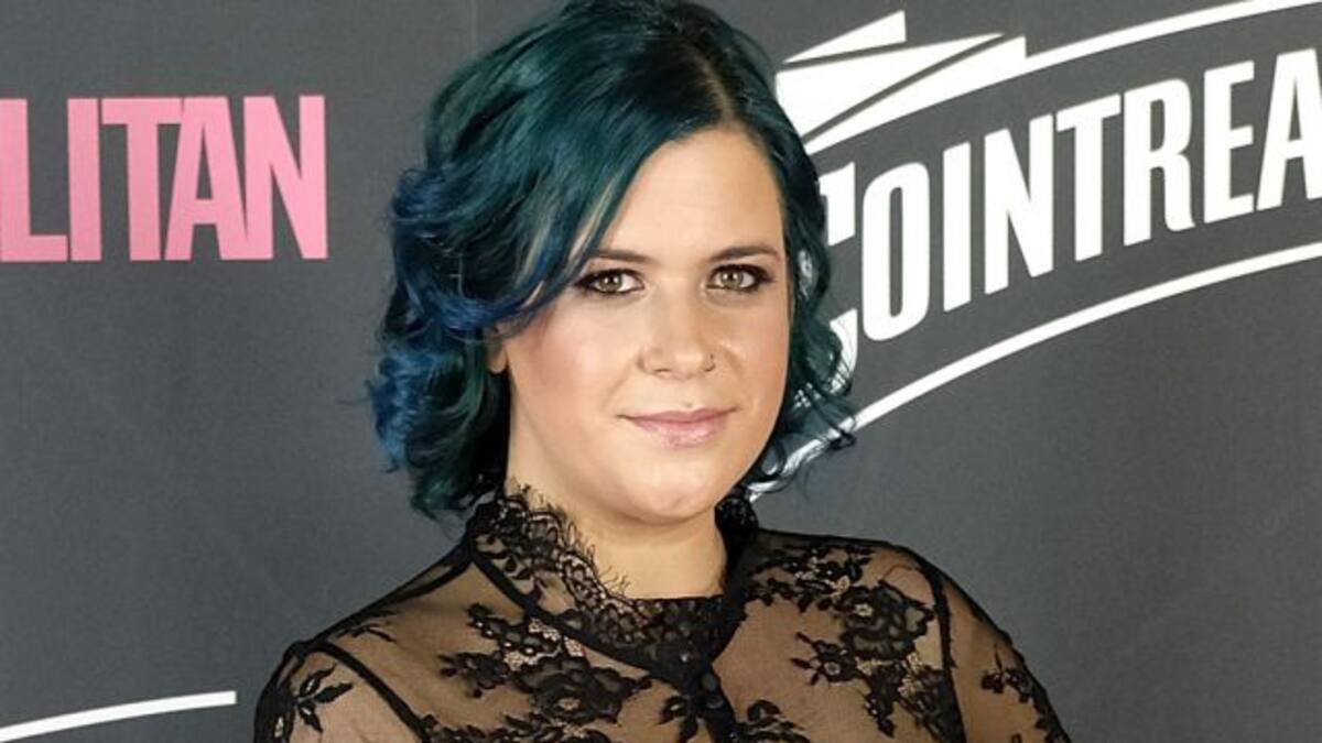 Elísabet Benavent tiene novedades que contarnos sobre Valeria