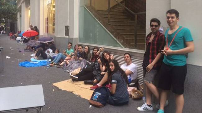 Patricia, Alan, Alberto y amigos, los primeros de la fila