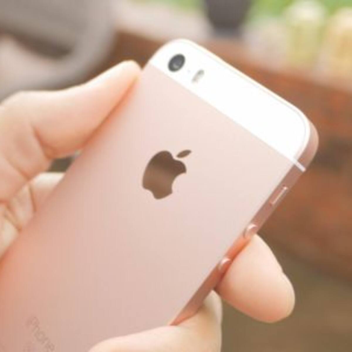 Lanzarían una versión económica del iPhone
