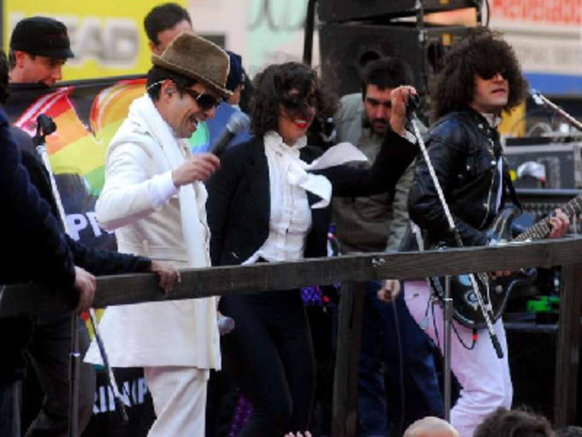 Miranda canta a su público