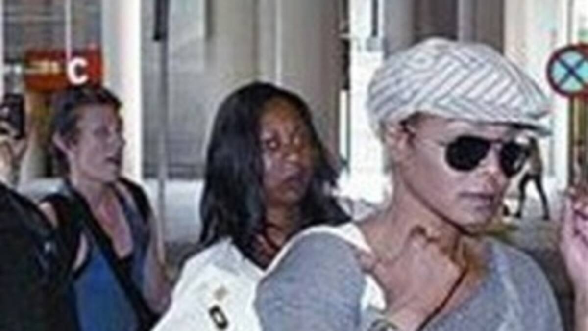 Janet Jackson la lía en el aeropuerto de Barcelona