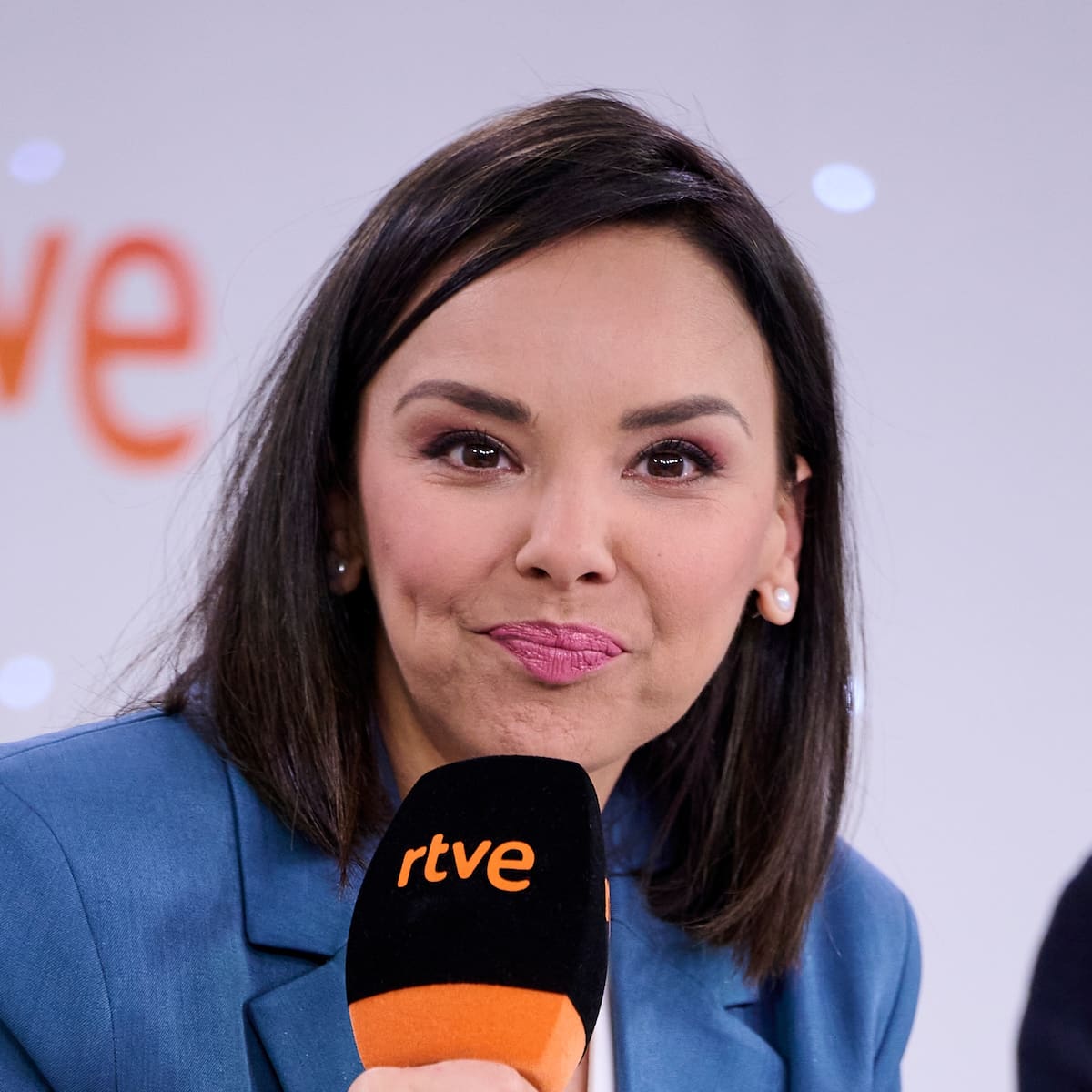 El chándal de Chenoa volverá a ponerse de moda gracias al podcast ‘Delirios de España’