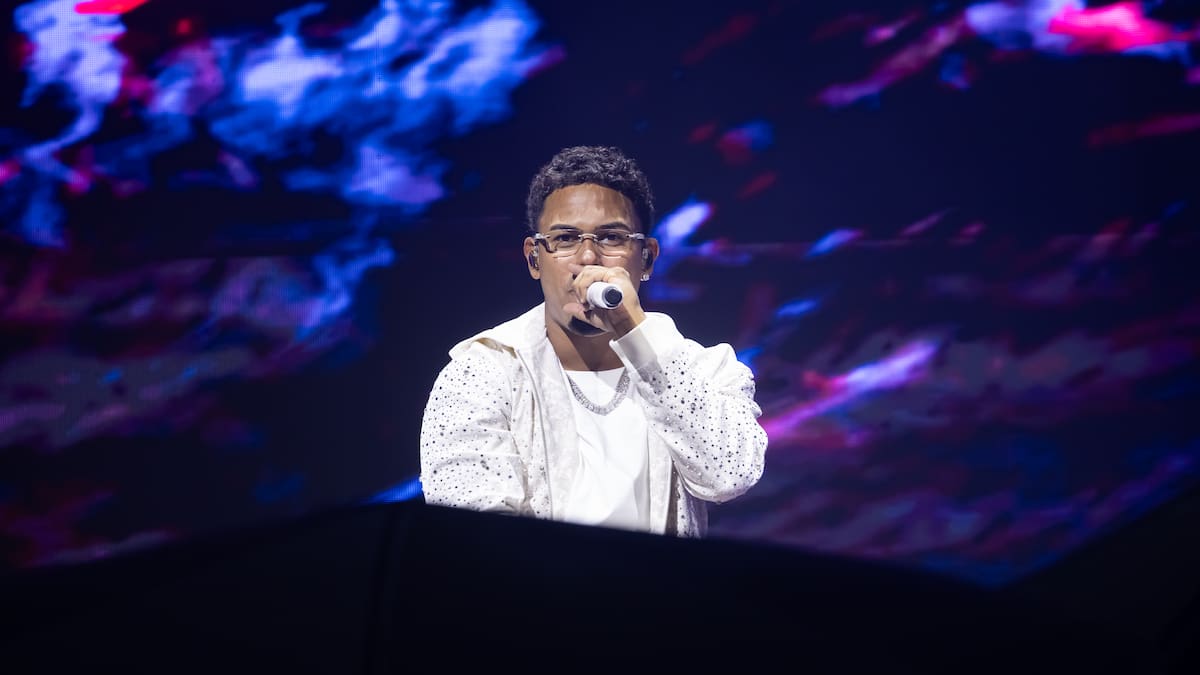 Myke Towers, Tini, Los Ángeles Azules, Sam Smith y Farruko hacen frente al calor con sus nuevas canciones